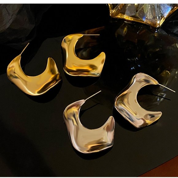 Fashion Irregular Metal Wave Earrings Gold and Silver - Picture 7 of 11